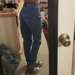 American Eagle Stretch Mom Jeans